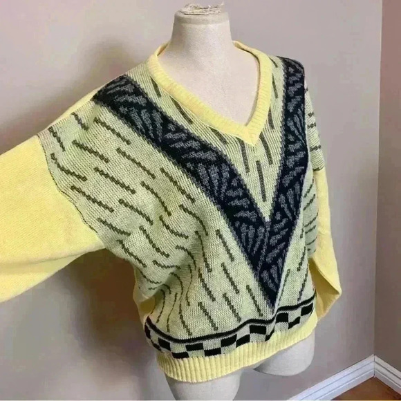 Vintage 1980/90s  Sweater - Picture 4 of 9